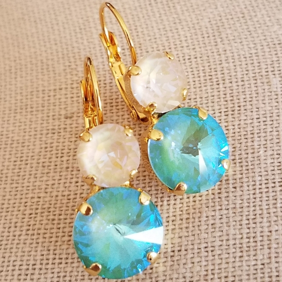 Austrian Crystal Earrings in Gold - Picture 6 of 7